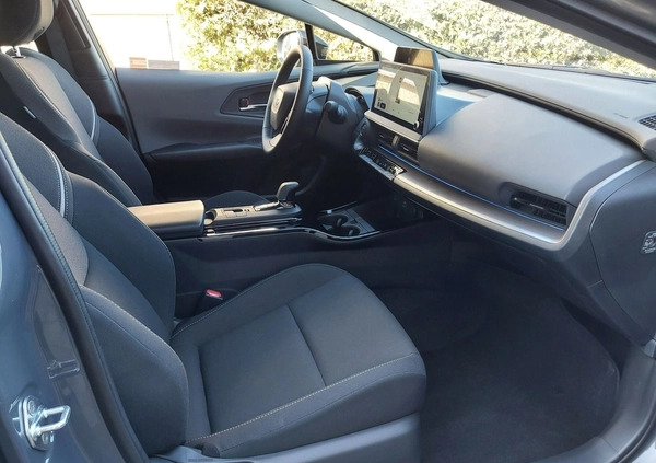 Toyota Prius cena 194400 przebieg: 1710, rok produkcji 2023 z Otmuchów małe 436